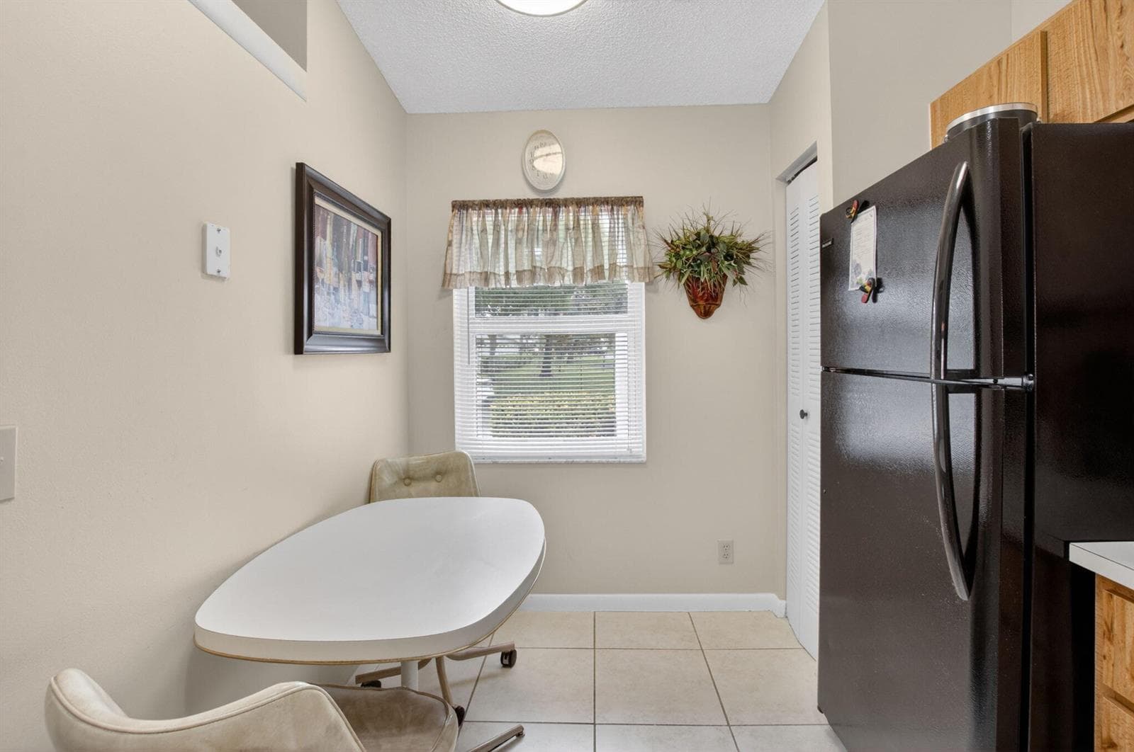 8697 Sunbird Place photo 5