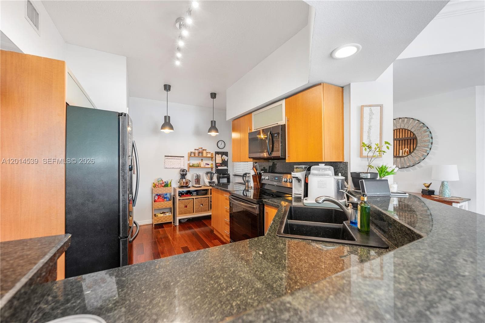 3165 NE 184th St 6304 photo 10