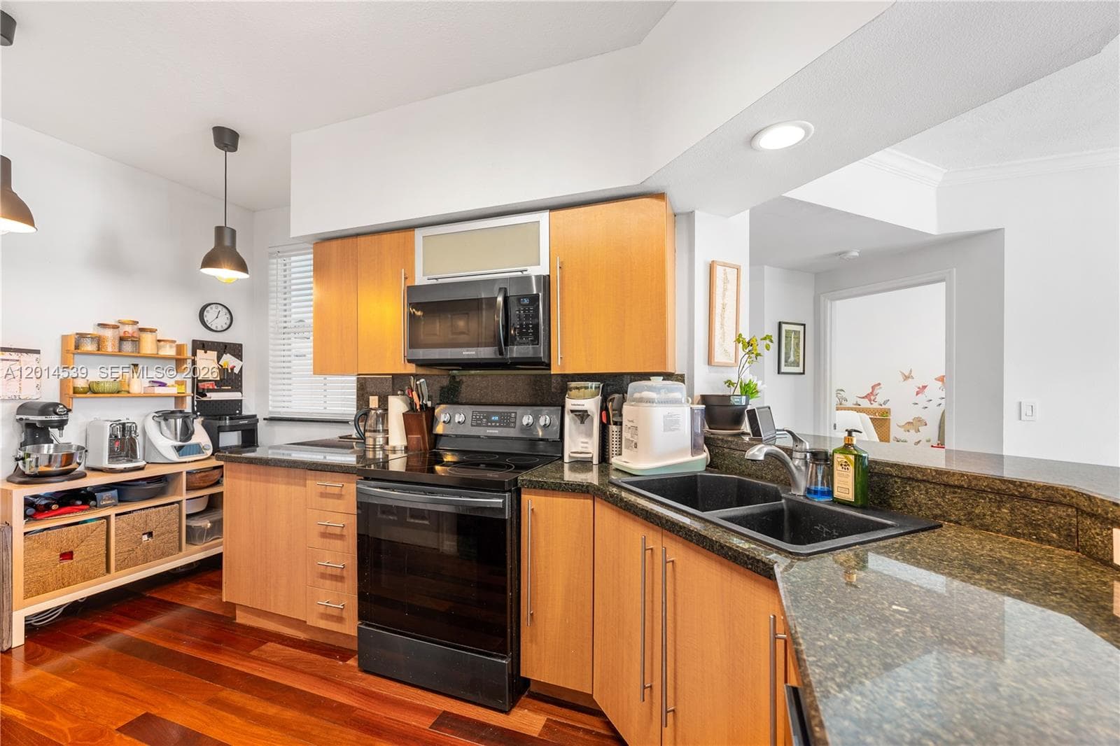 3165 NE 184th St 6304 photo 11
