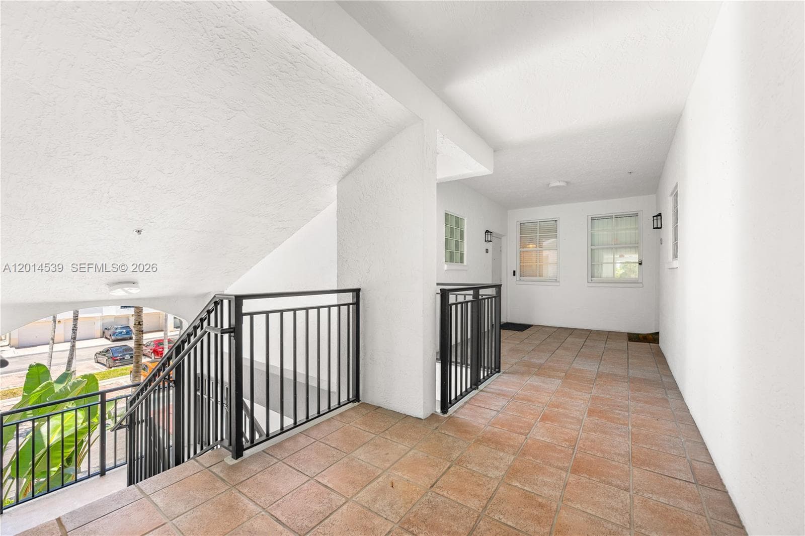 3165 NE 184th St 6304 photo 25