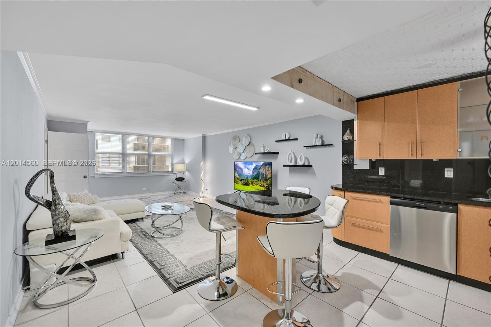 6039 Collins Ave 621 photo 23