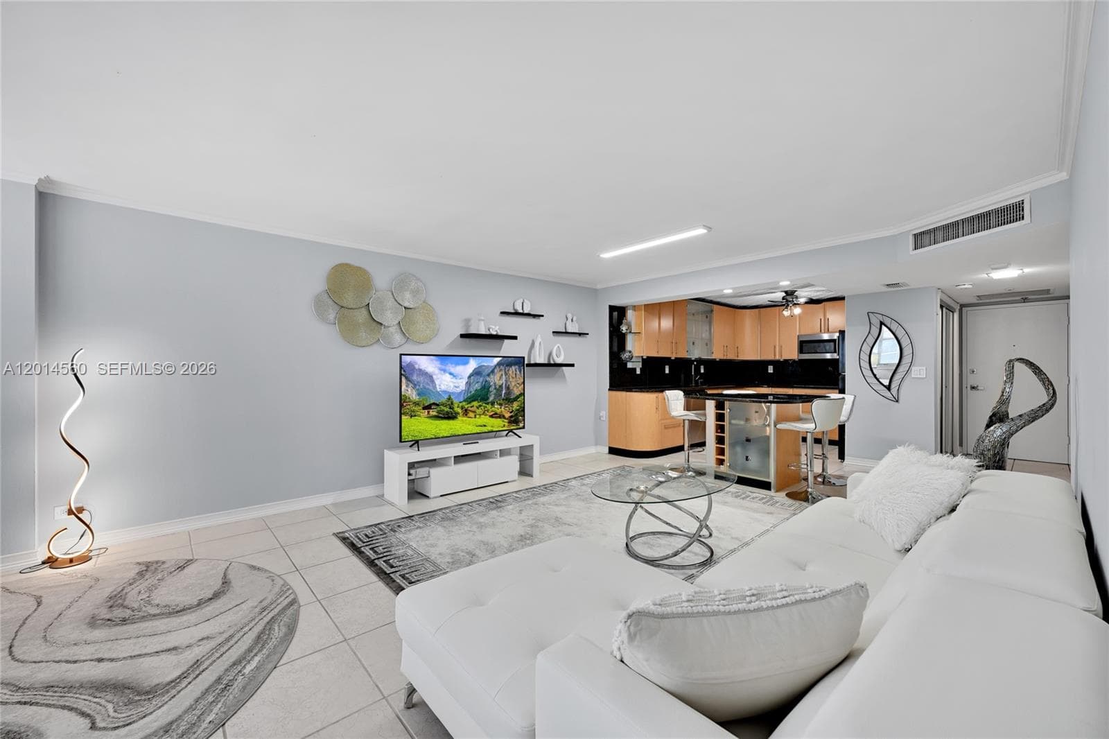 6039 Collins Ave 621 photo 9