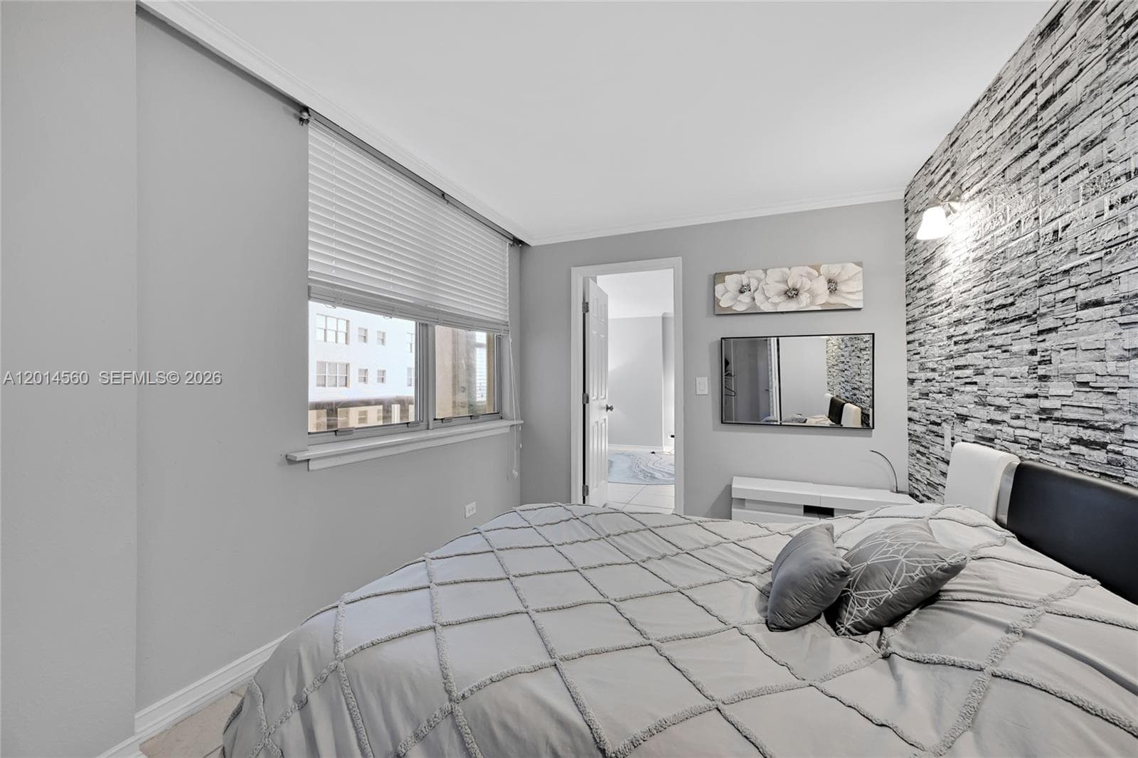 6039 Collins Ave 621 photo 25