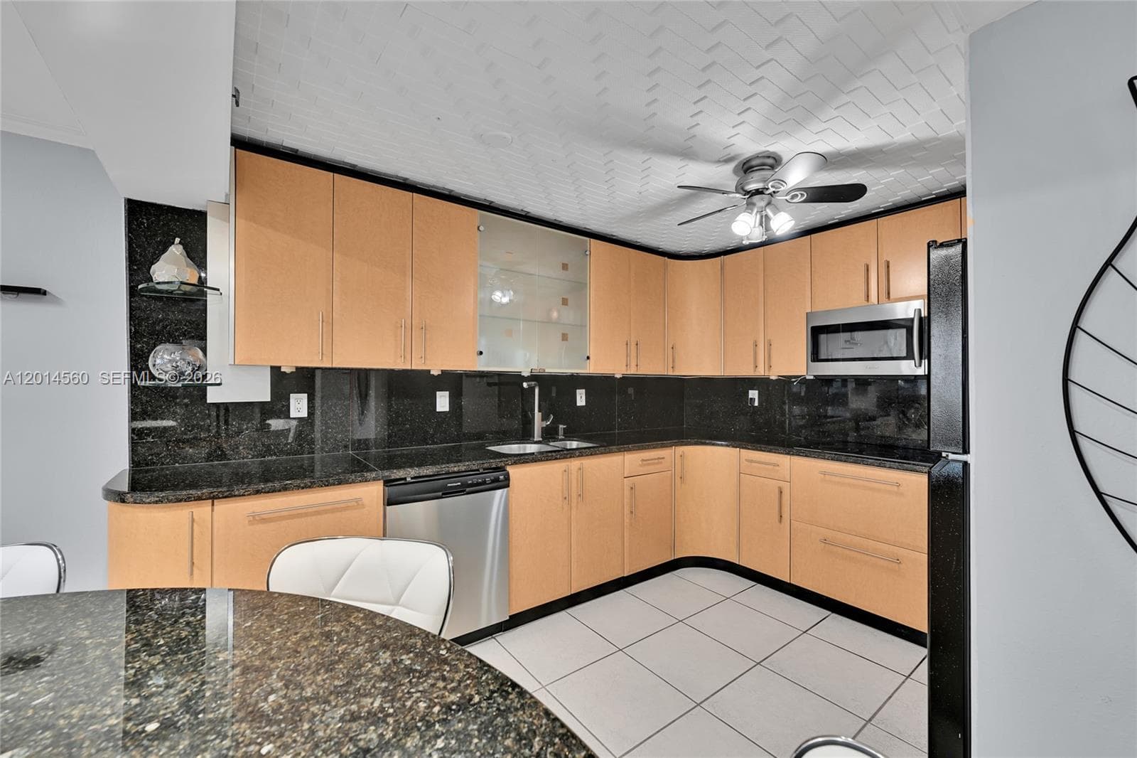 6039 Collins Ave 621 photo 21