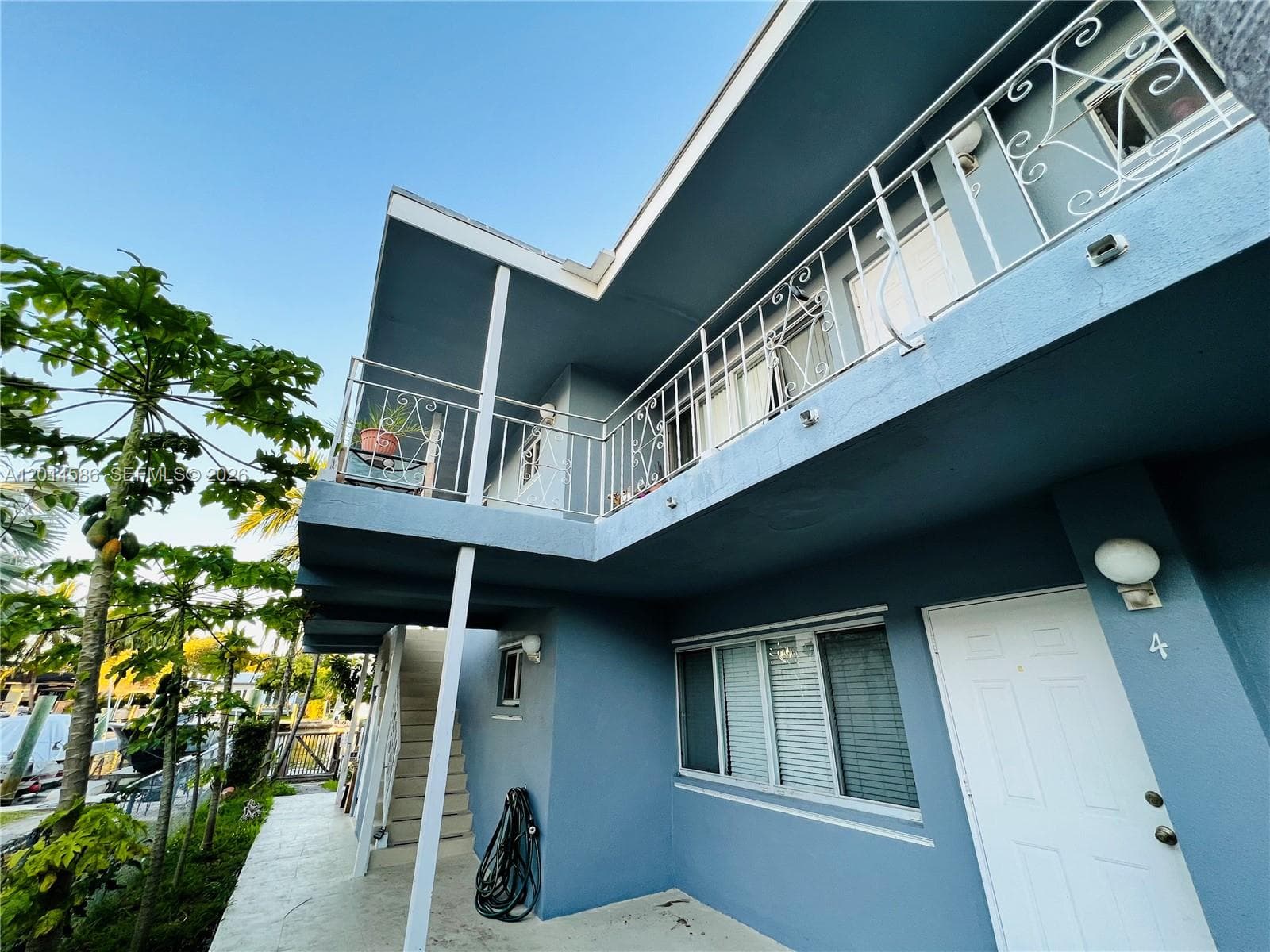 2033 Calais Dr 5 photo 2