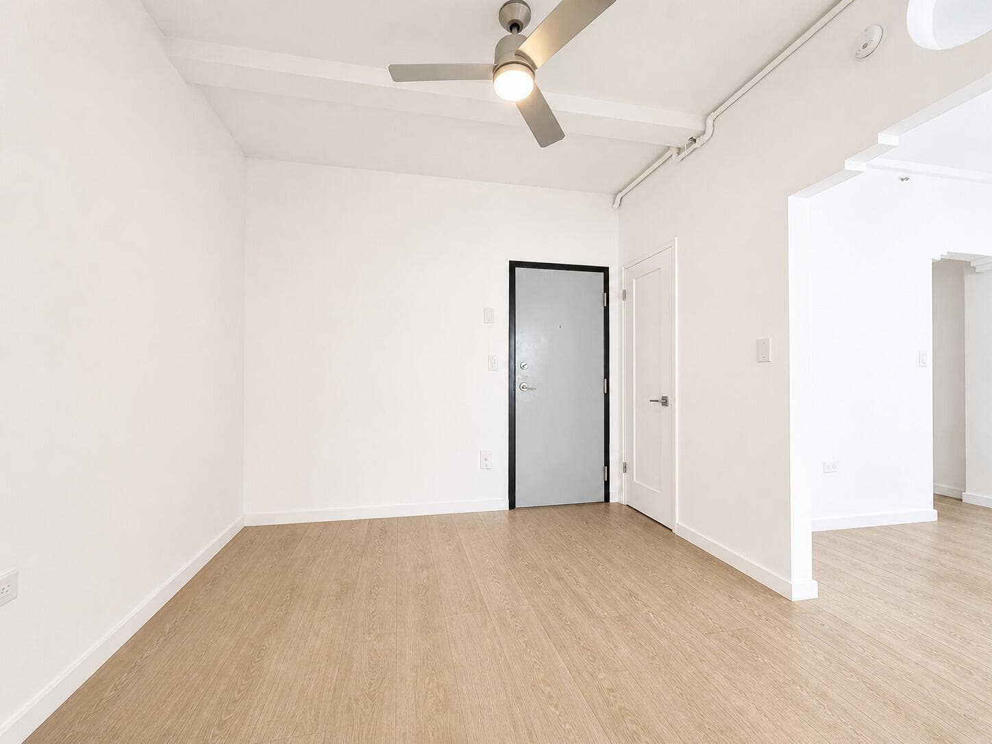 901 Collins Avenue 209 photo 3