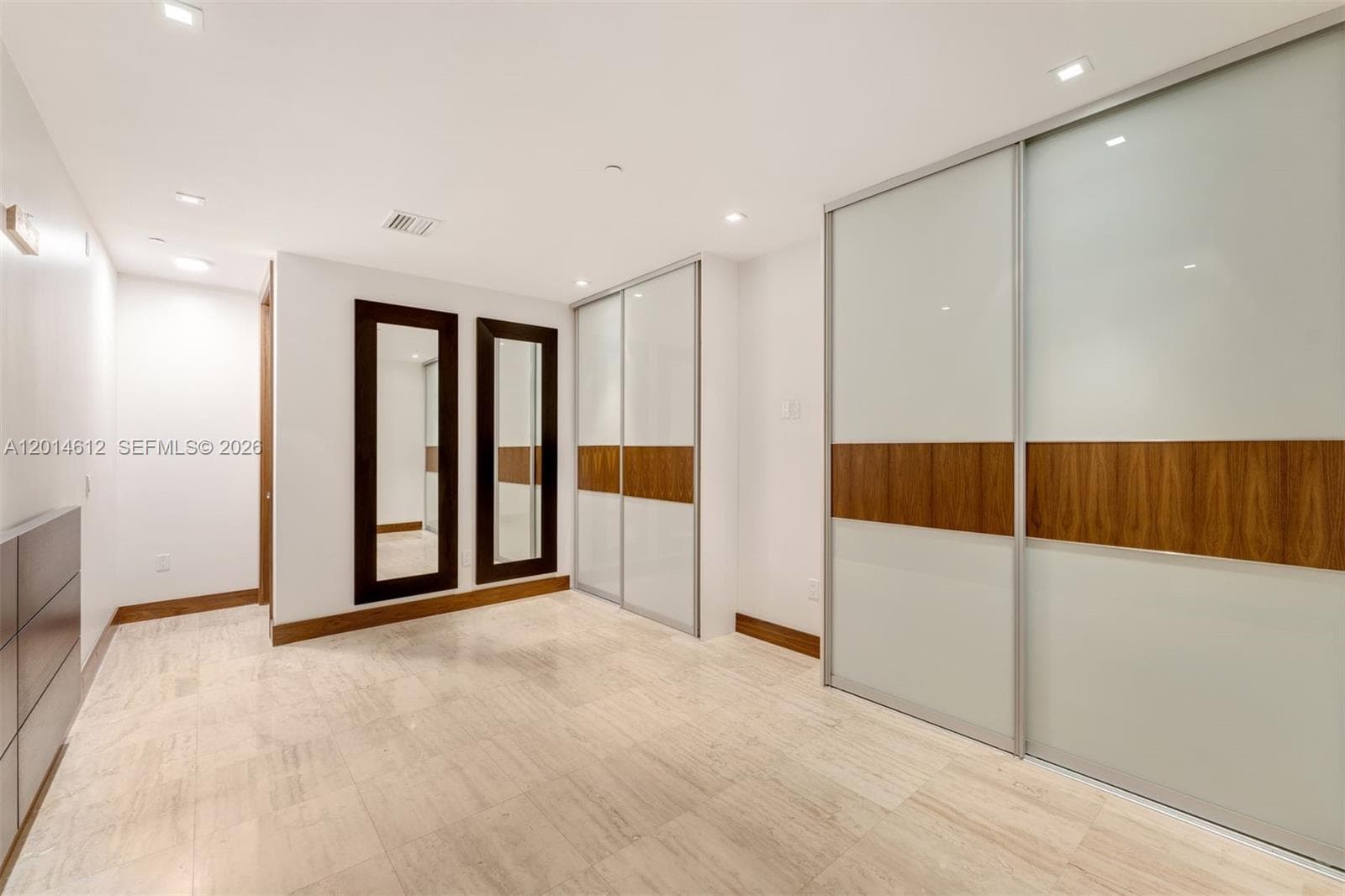 5959 Collins Ave 1001 photo 17
