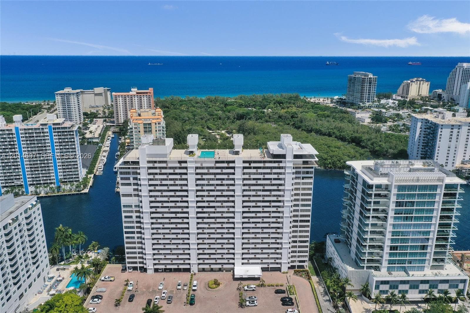 936 Intracoastal Dr 4F photo 4