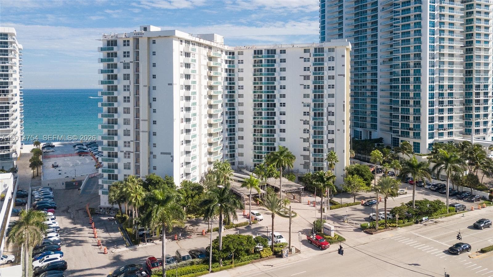 3001 Ocean Dr 1623 photo 3