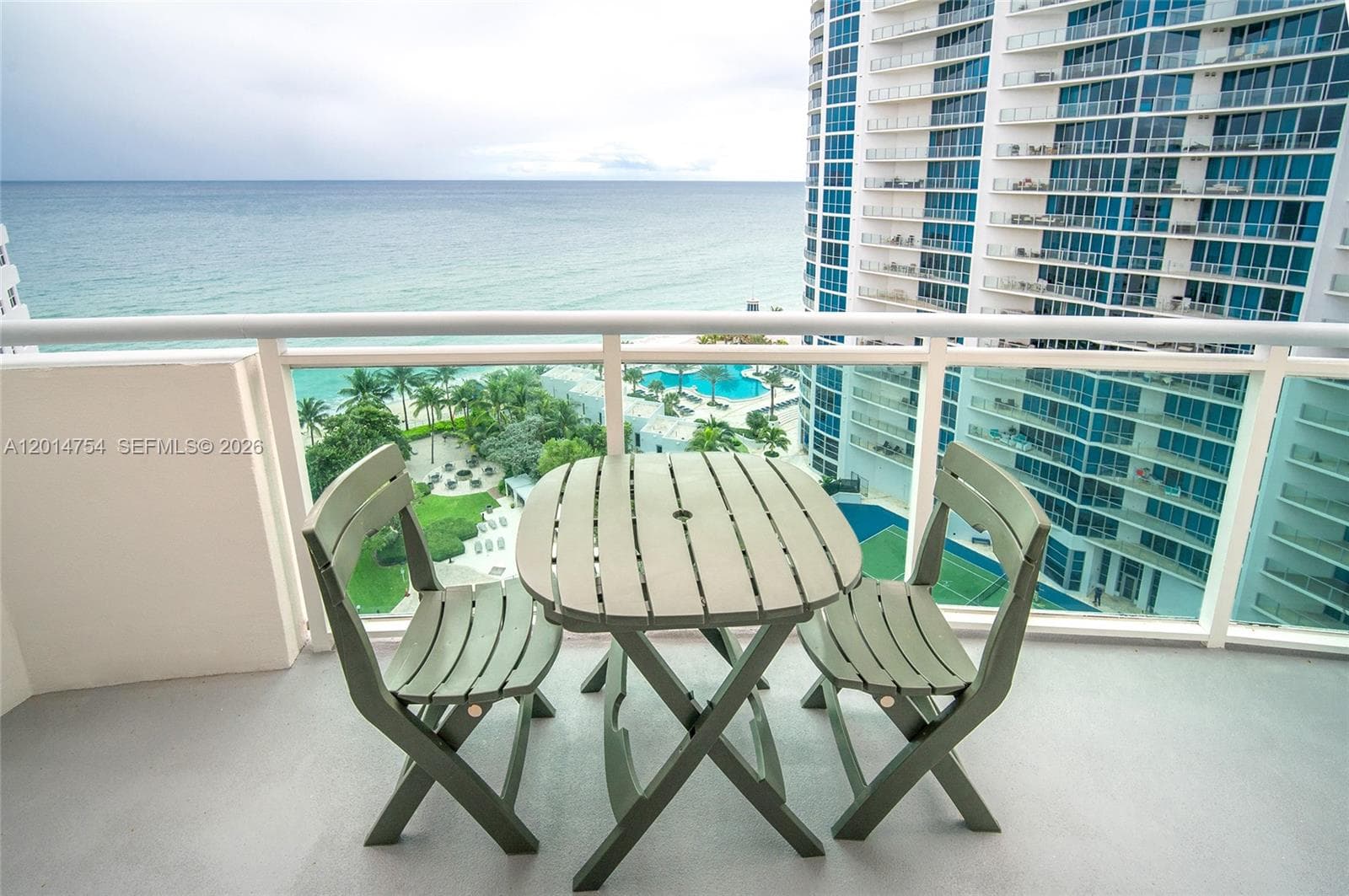 3001 Ocean Dr 1623 photo 9
