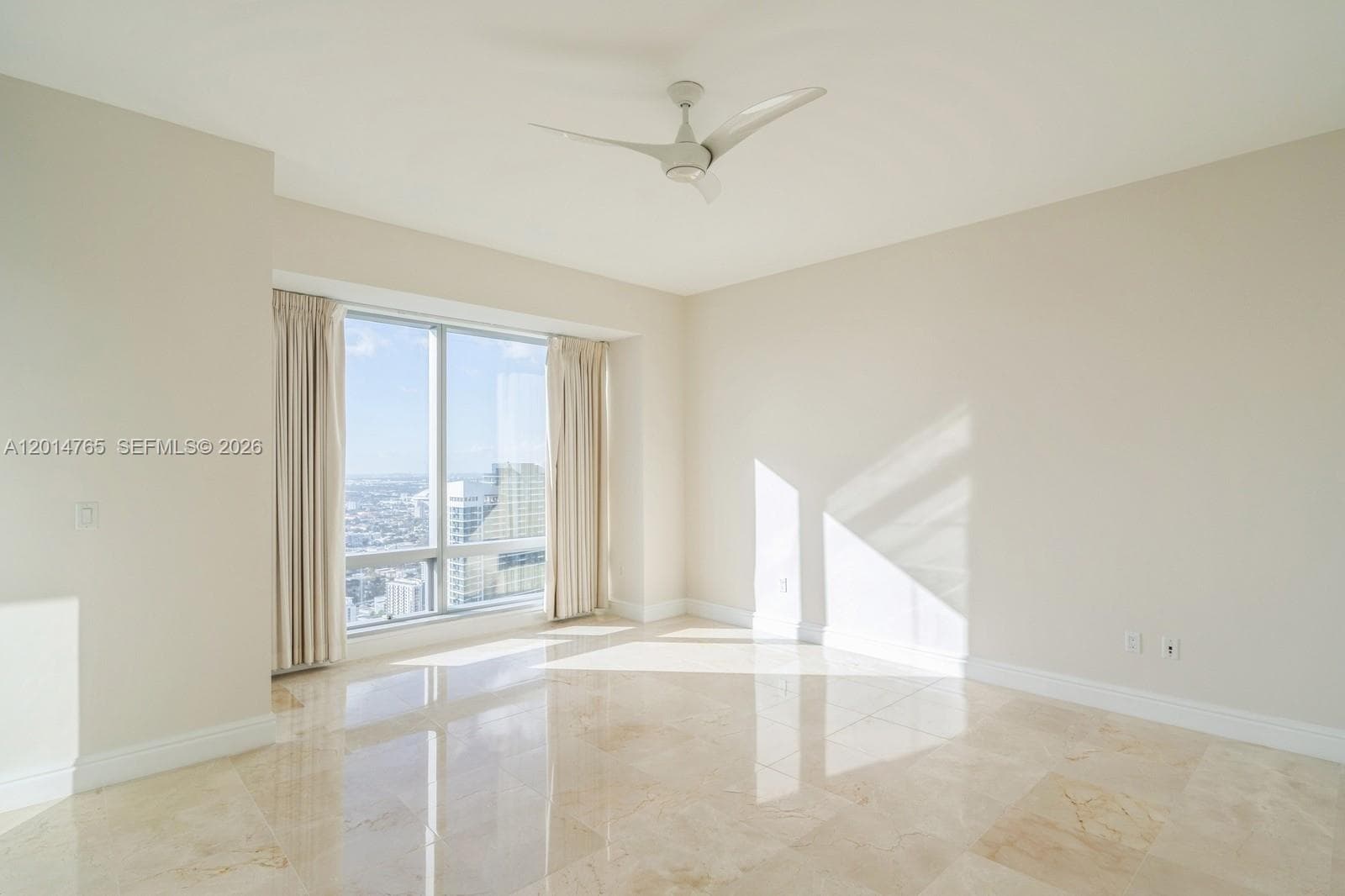 1425 Brickell Ave 57B photo 11