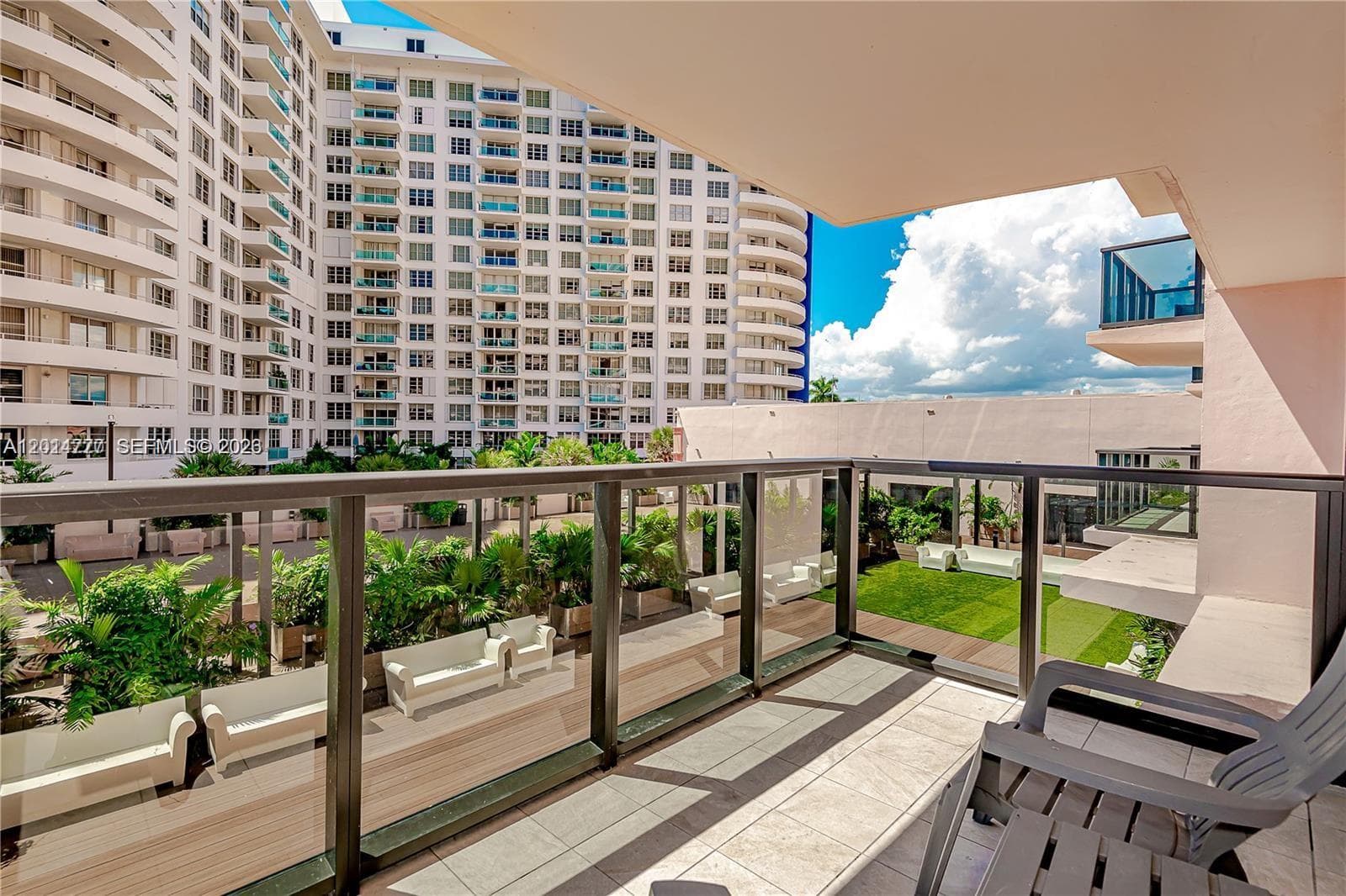 5225 Collins Ave 407 photo 3