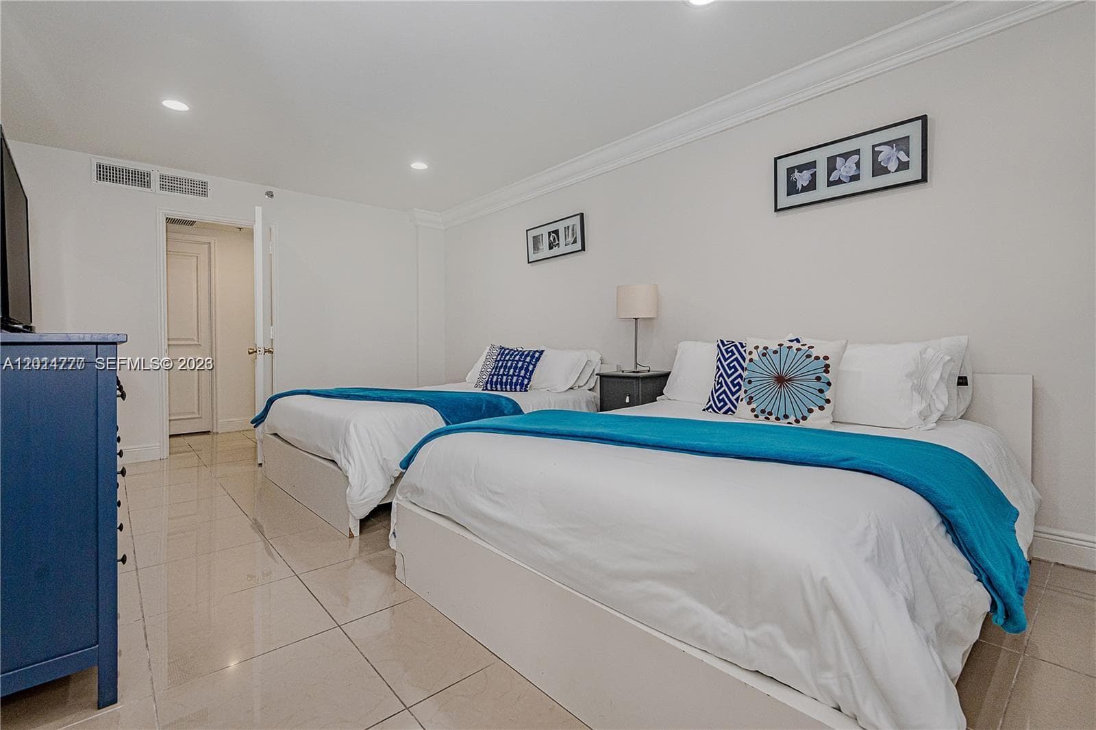 5225 Collins Ave 407 photo 9