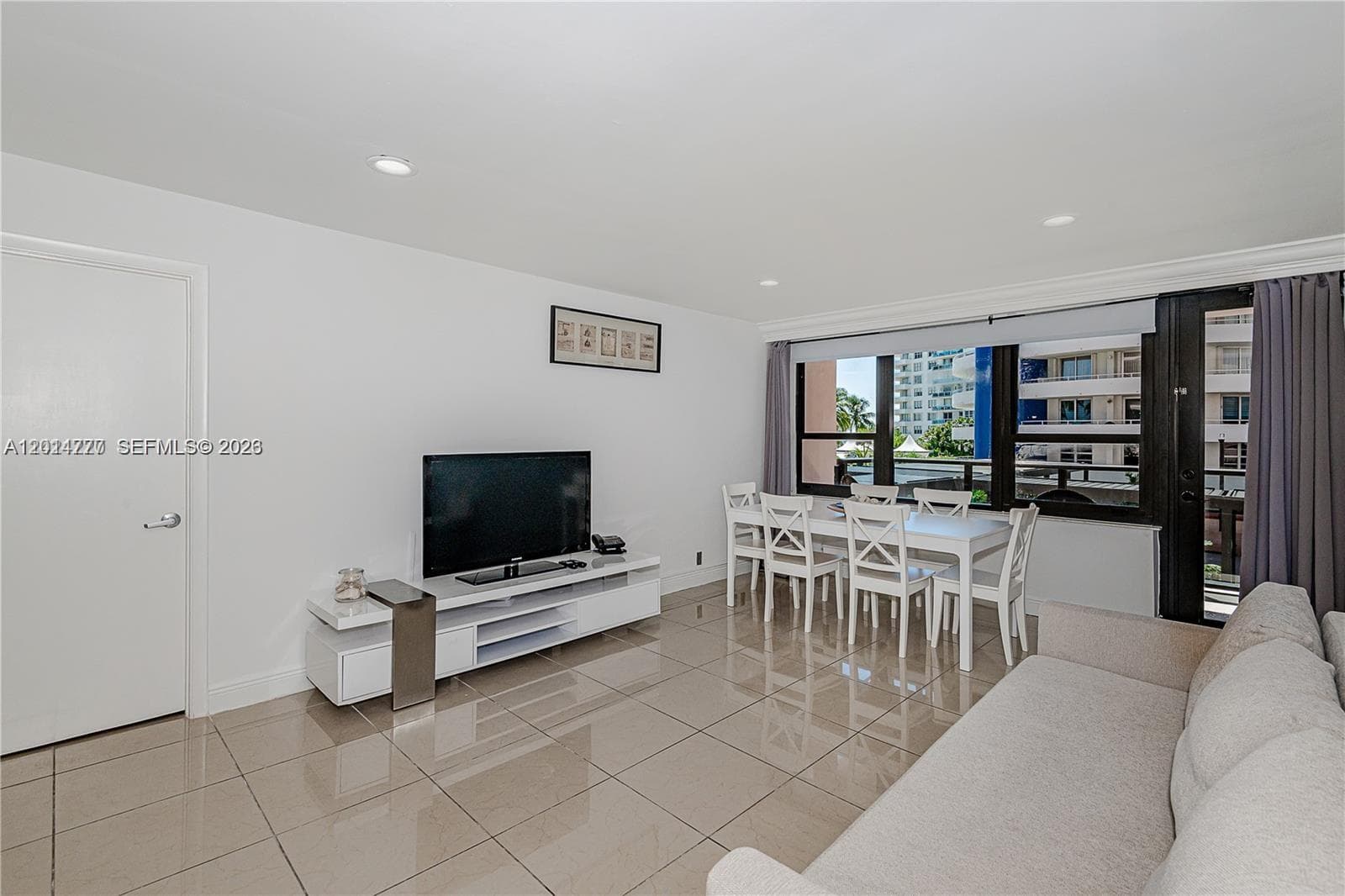 5225 Collins Ave 407 photo 11
