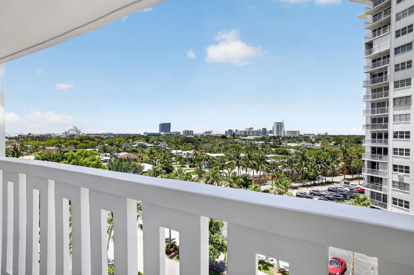 2000 S Ocean Drive 706 photo 5