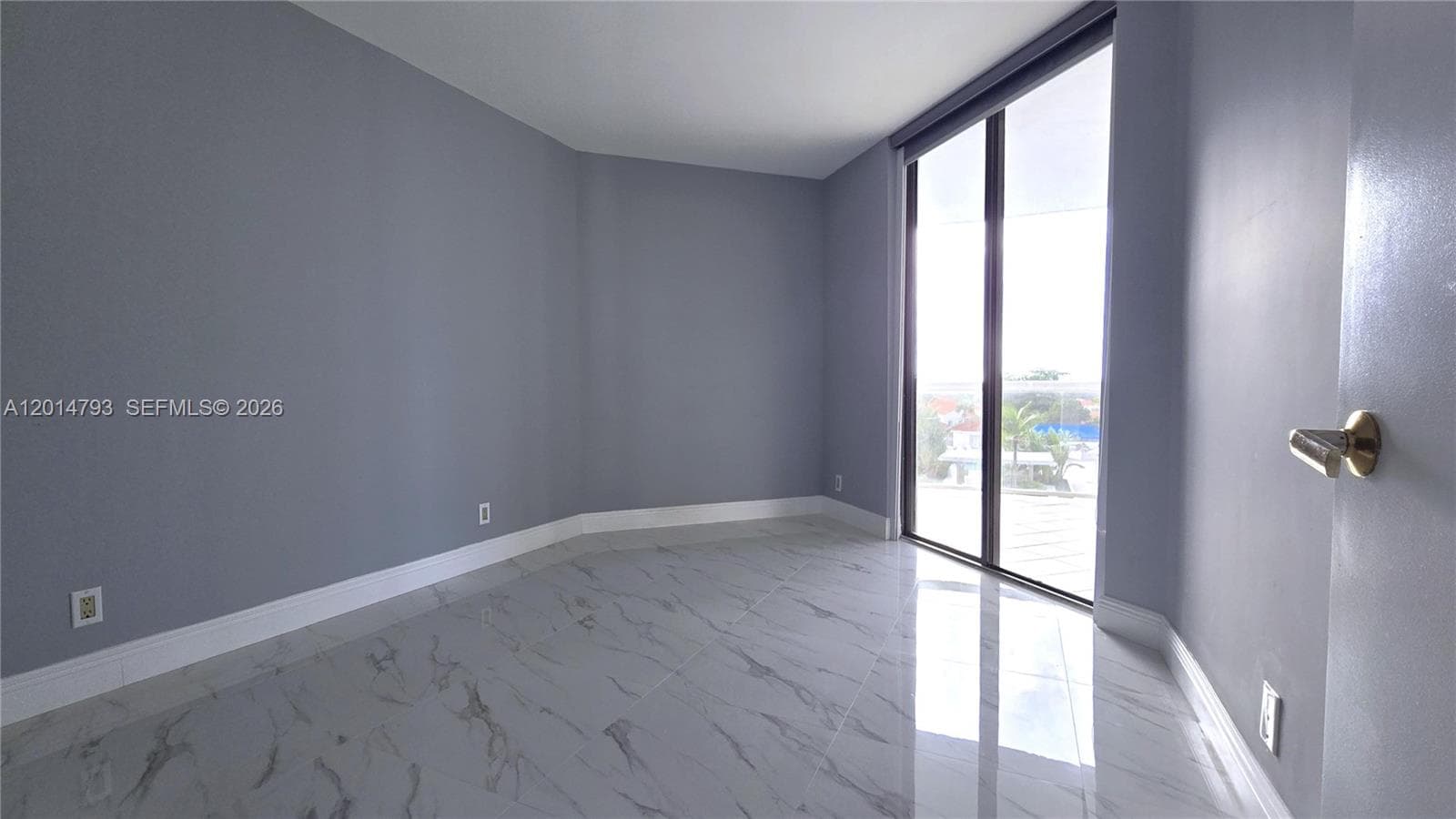 3610 Yacht Club Dr 615 photo 13