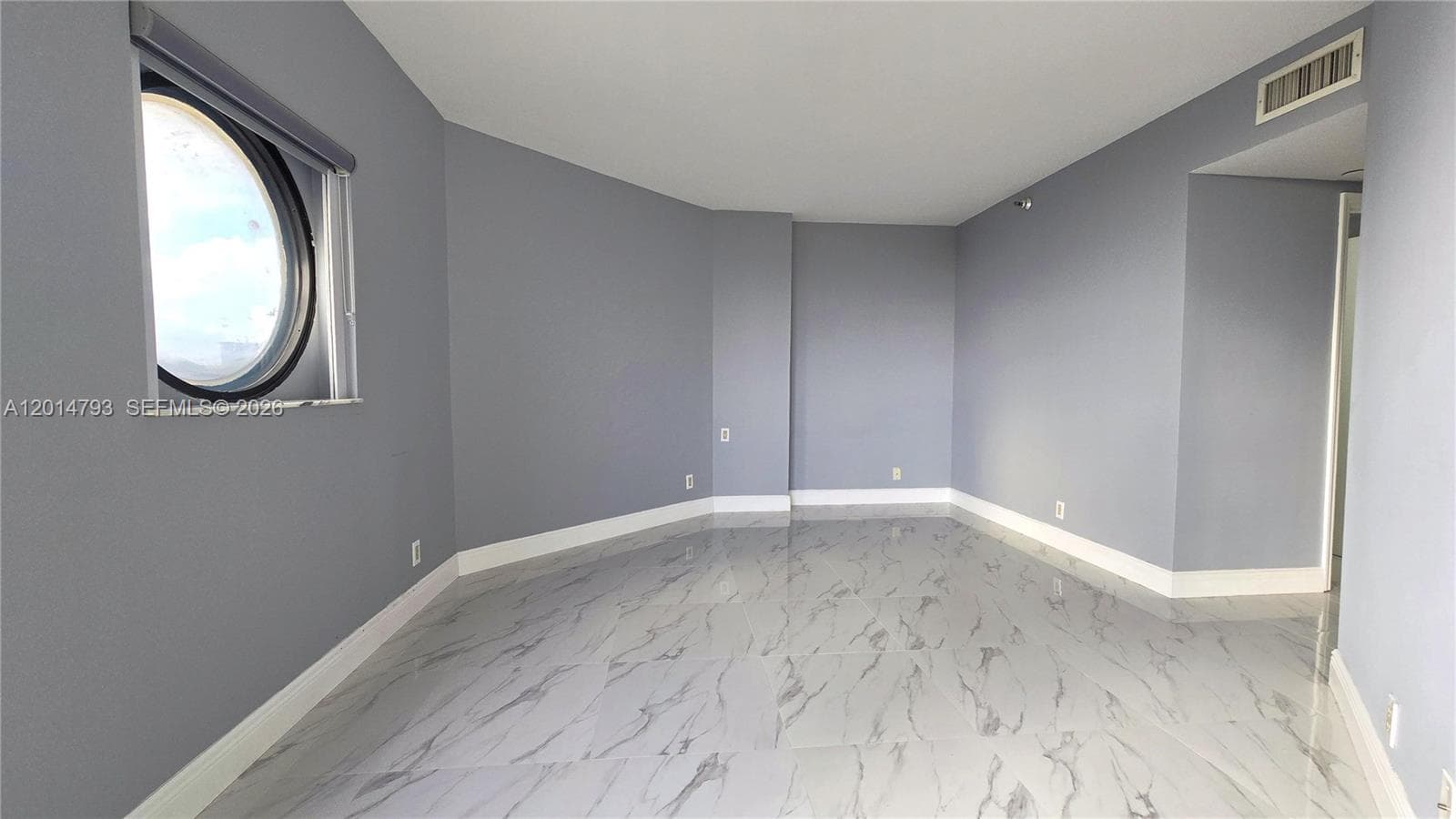 3610 Yacht Club Dr 615 photo 10