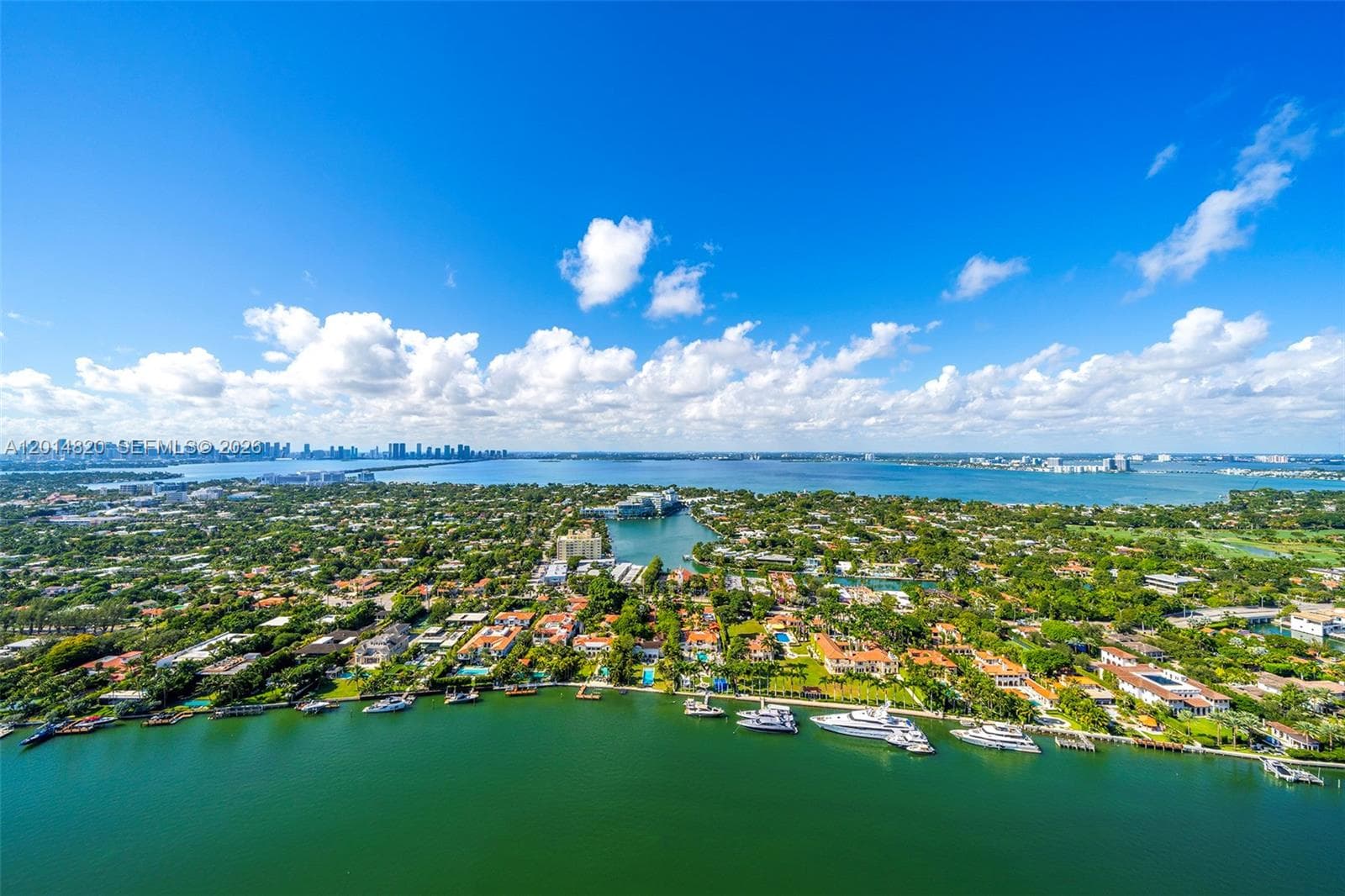 4775 Collins Ave PH4306 photo 20