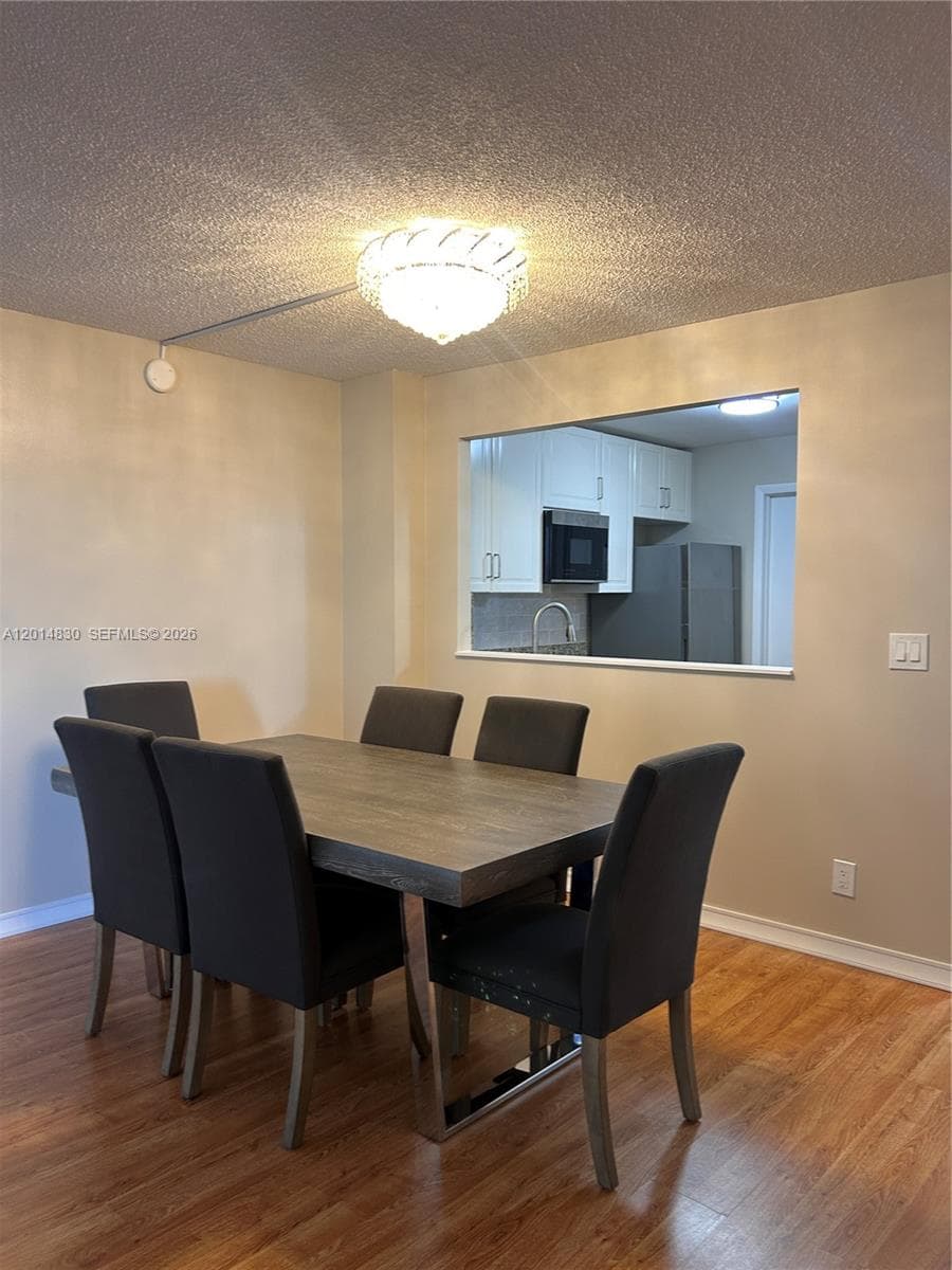 1410 Ocean Dr 1203 photo 13