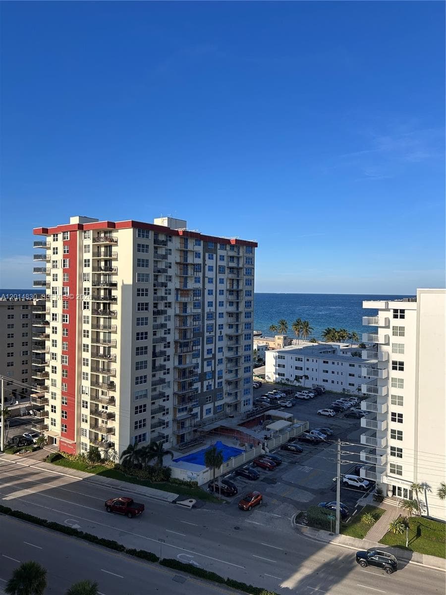 1410 Ocean Dr 1203 photo 1