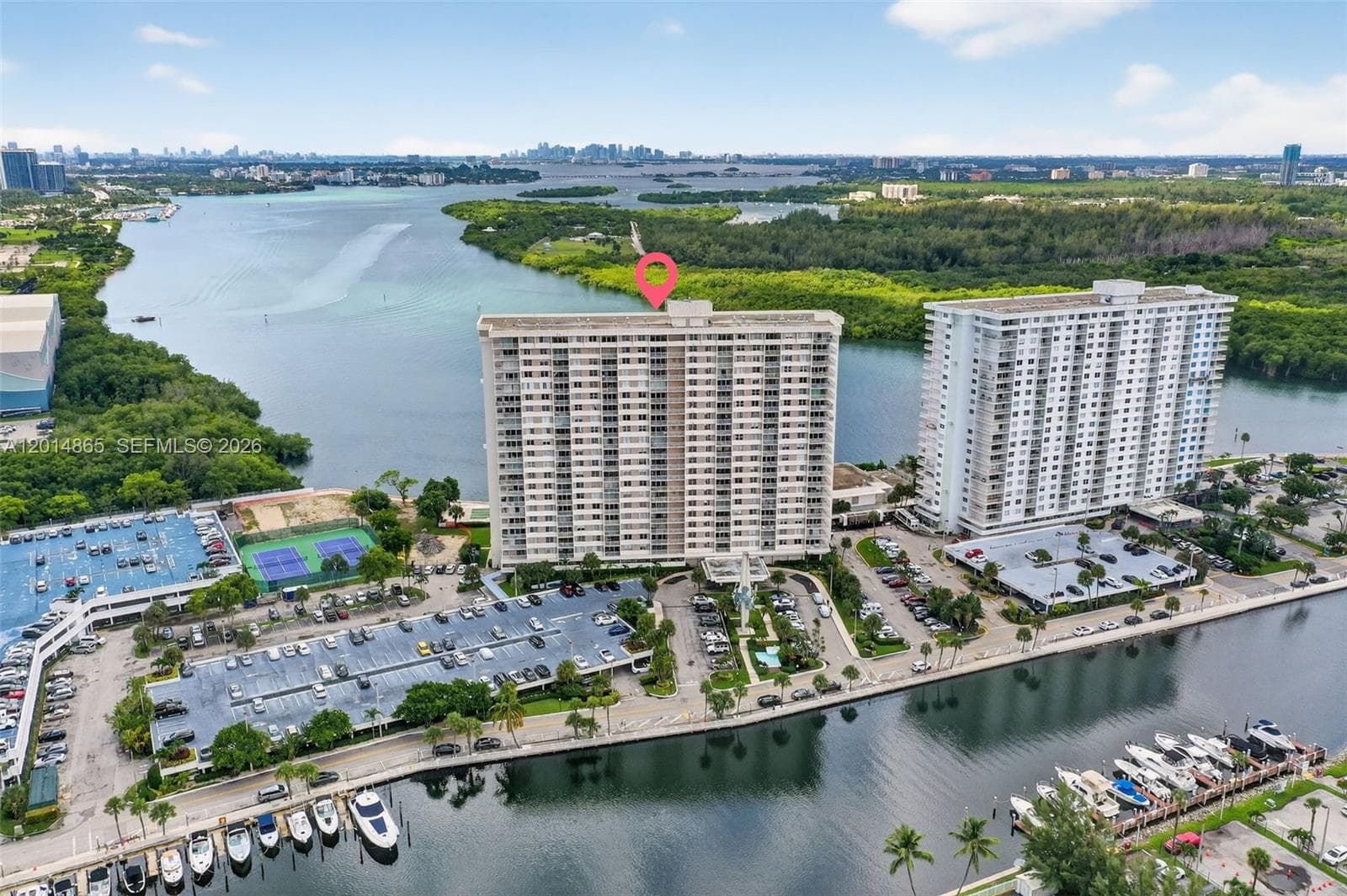 300 Bayview Dr 1009 photo 24