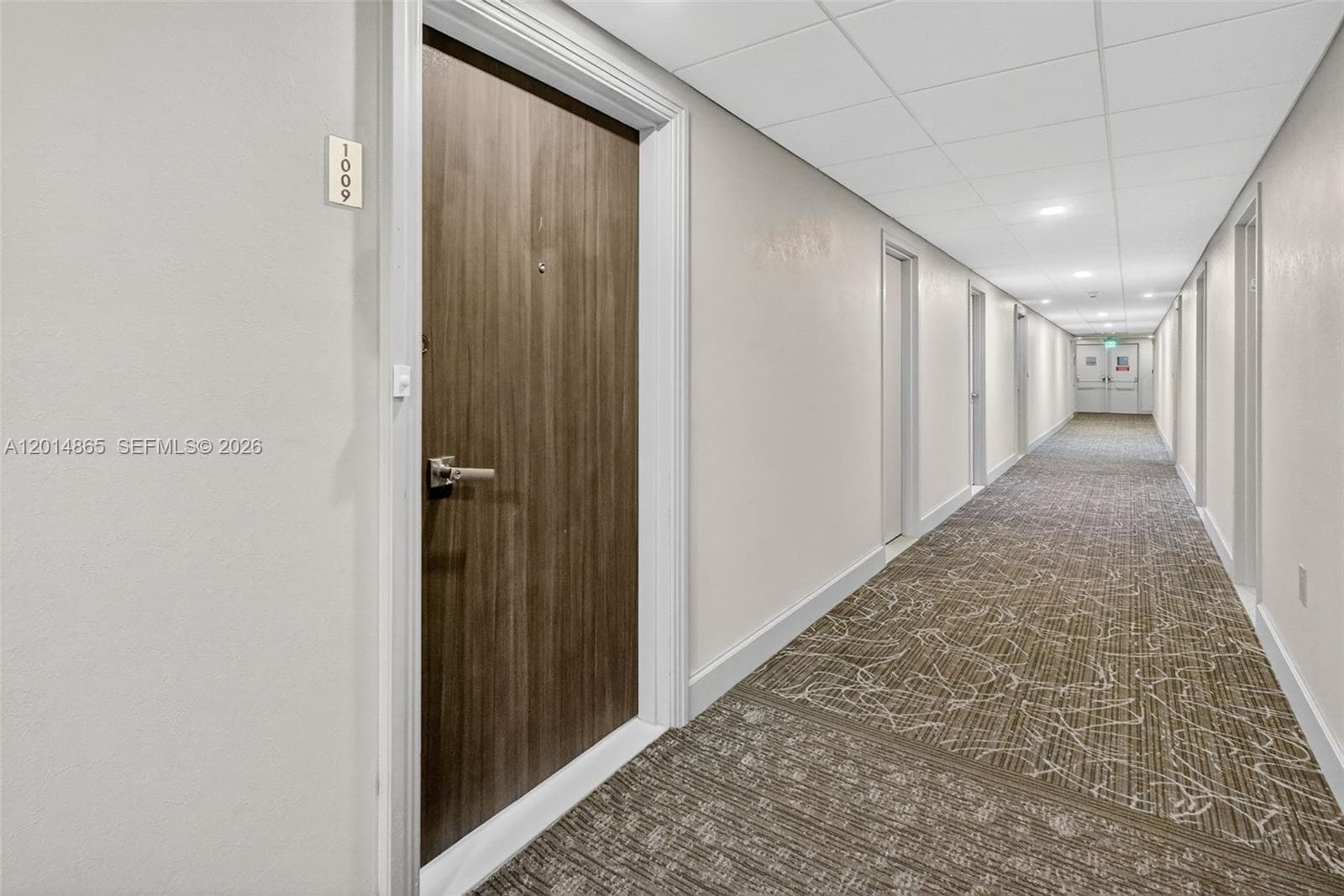 300 Bayview Dr 1009 photo 18