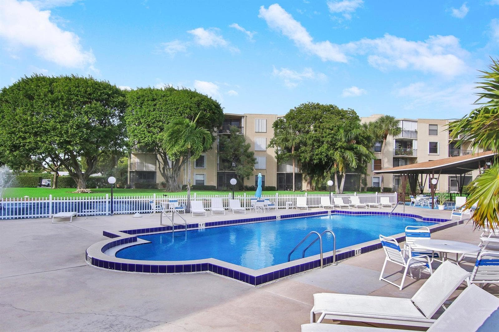 300 Waterway Drive S 407 photo 1
