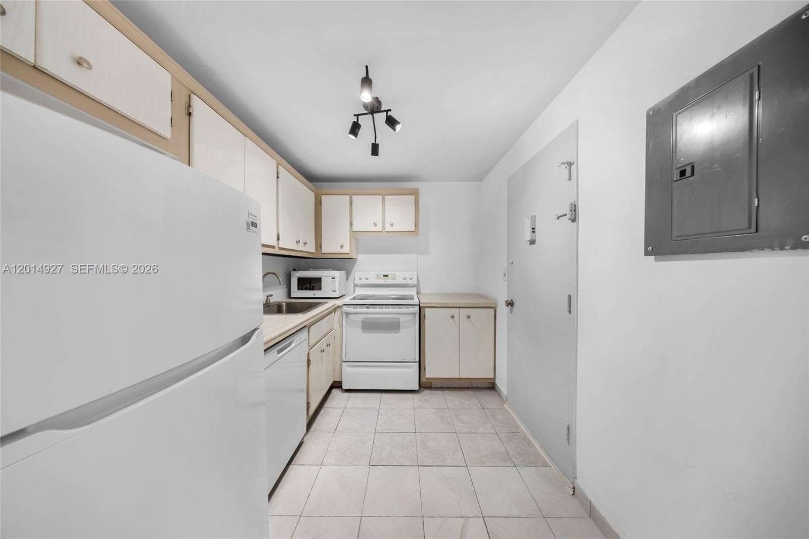 1865 79th St Cswy 14D photo 22