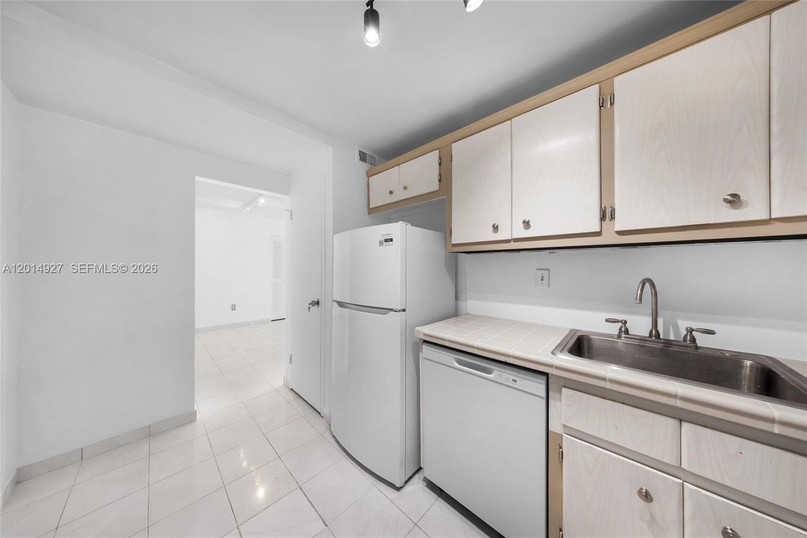 1865 79th St Cswy 14D photo 24