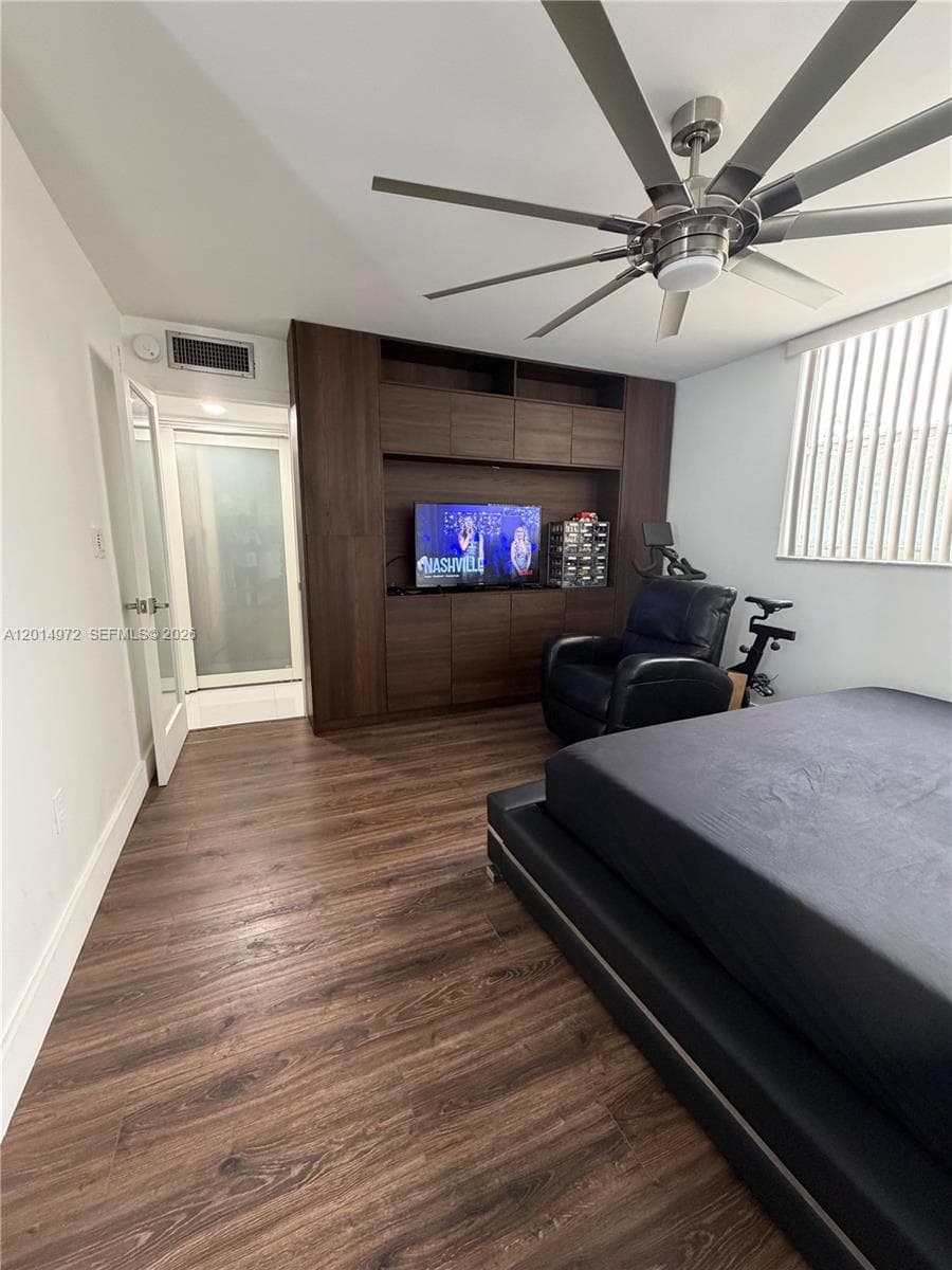 3550 169th St 107 photo 12