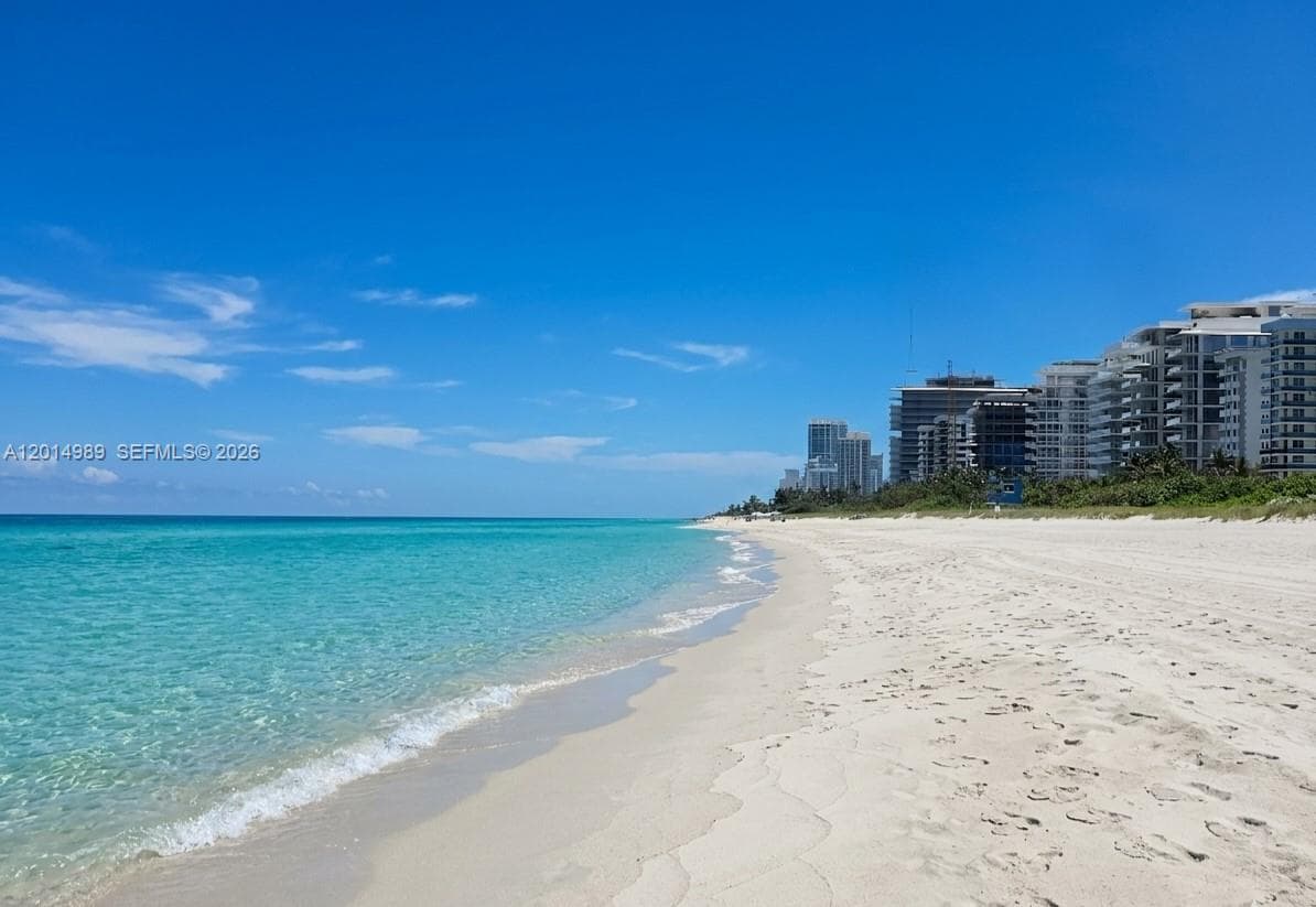 9499 Collins Ave 1009 photo 3