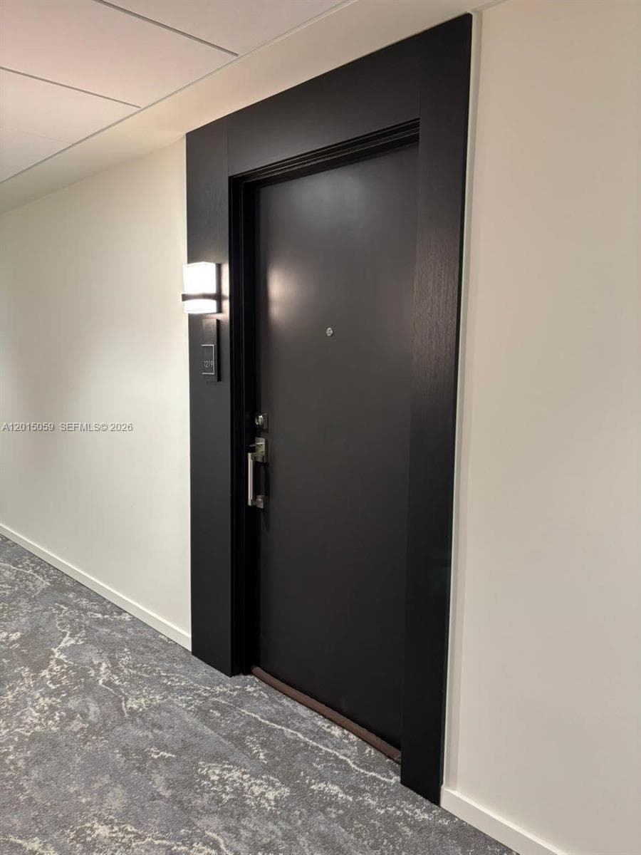 19380 Collins Ave 1219 photo 2