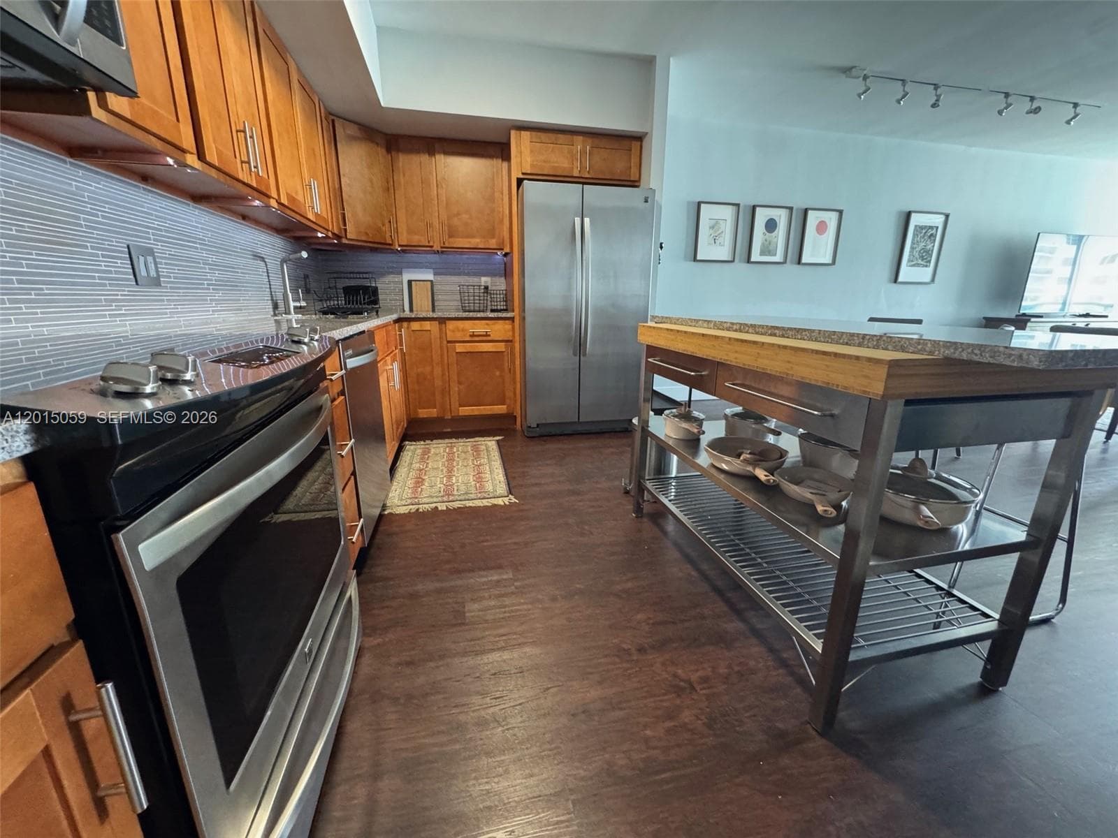19380 Collins Ave 1219 photo 10