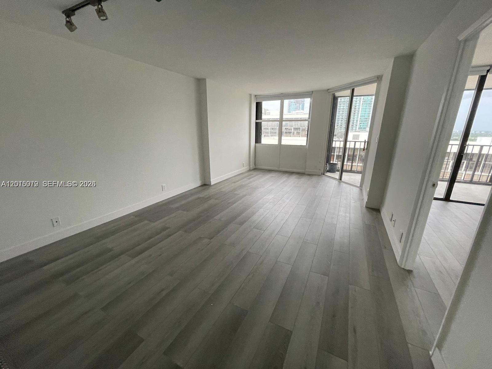 1901 Brickell Ave B2104 photo 2