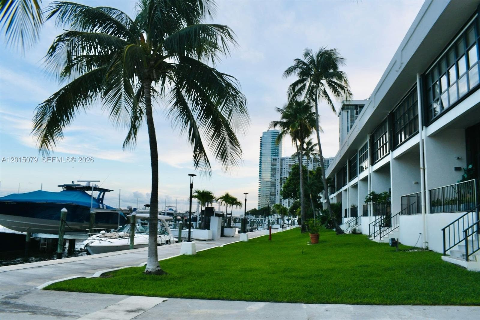 1901 Brickell Ave B2104 photo 20