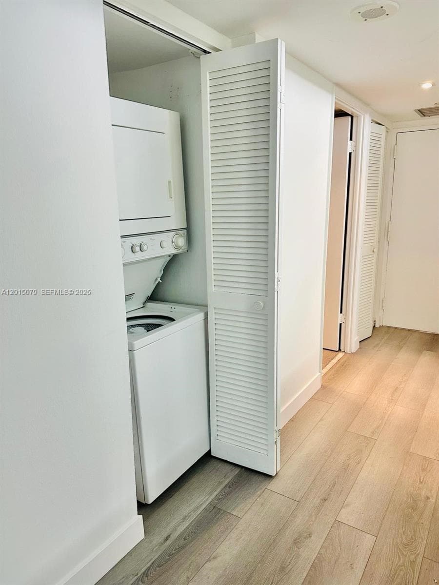 1901 Brickell Ave B2104 photo 9