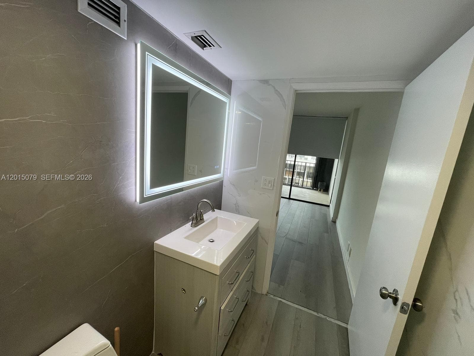 1901 Brickell Ave B2104 photo 11