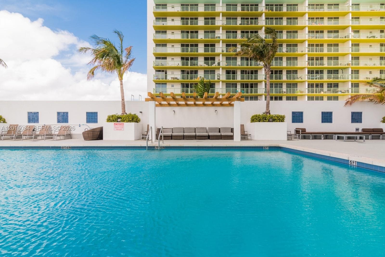 1750 N Bayshore Dr 3111 photo 17
