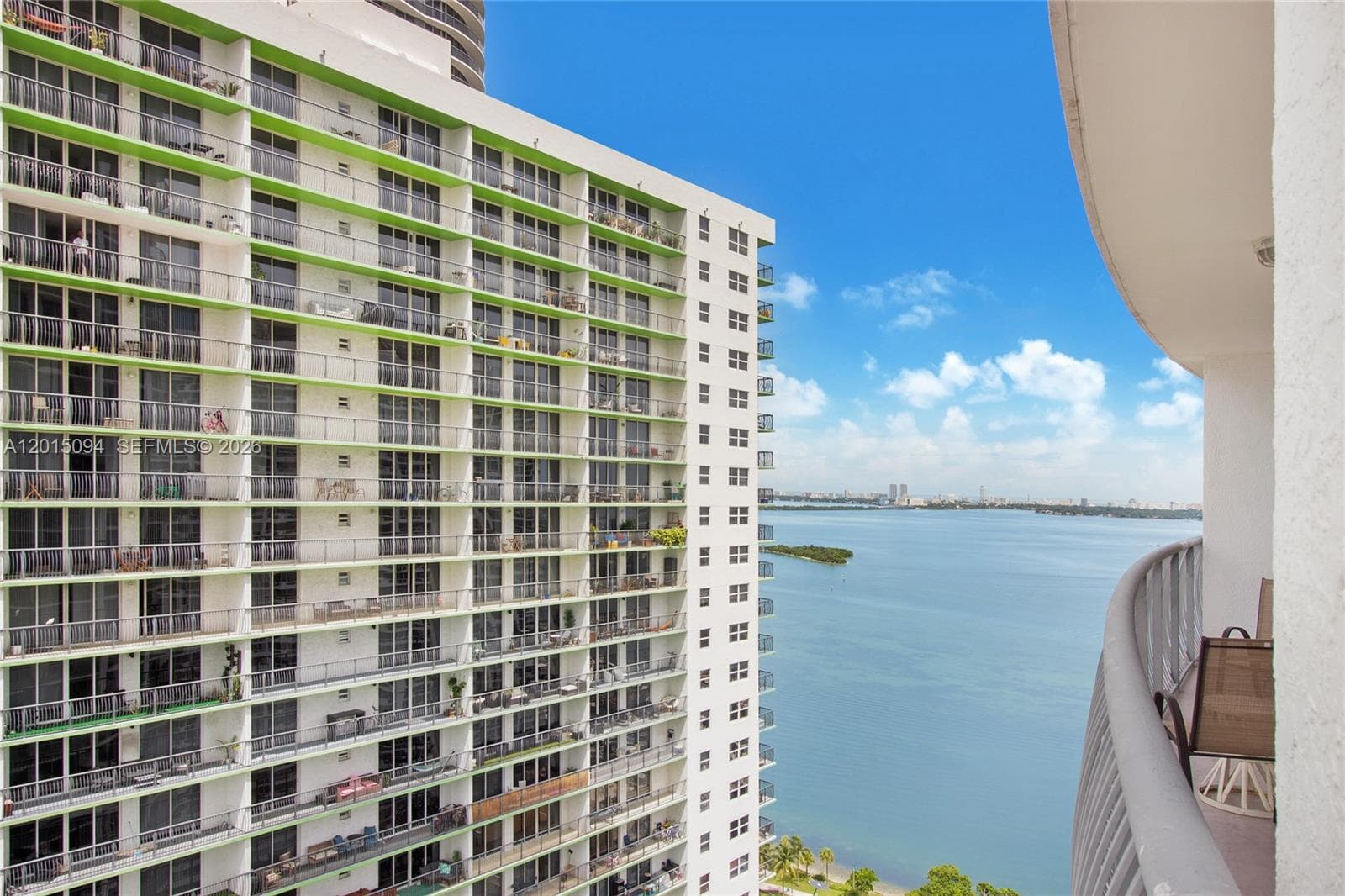 1750 N Bayshore Dr 3111 photo 8