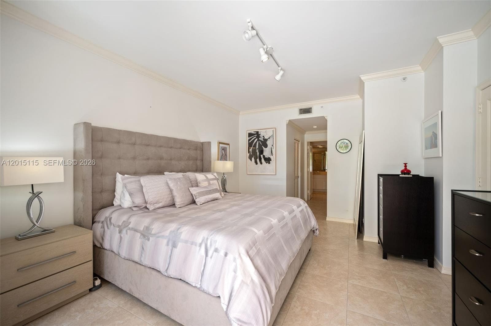 888 Brickell Key Dr 609 photo 16