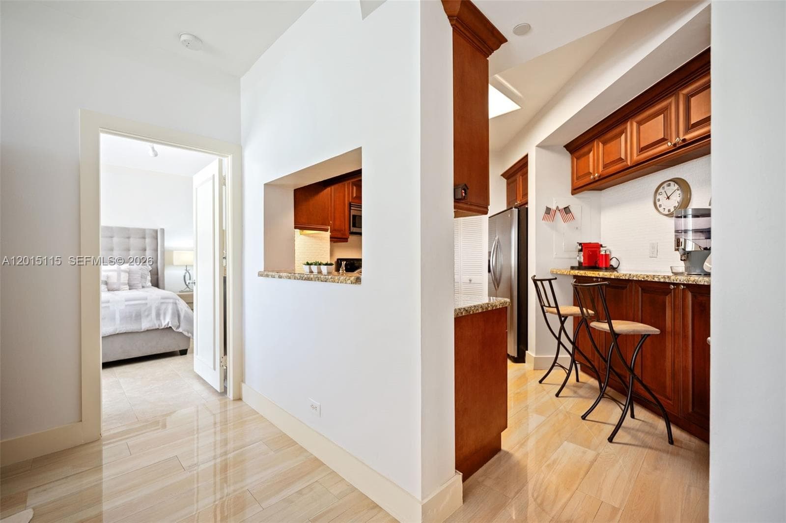 888 Brickell Key Dr 609 photo 9