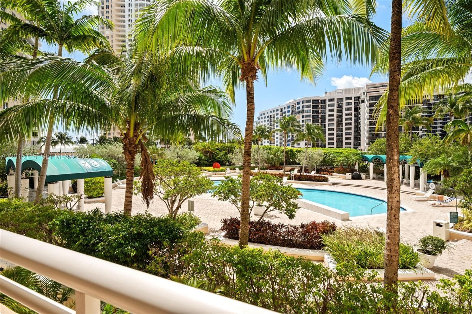888 Brickell Key Dr 609 photo 25
