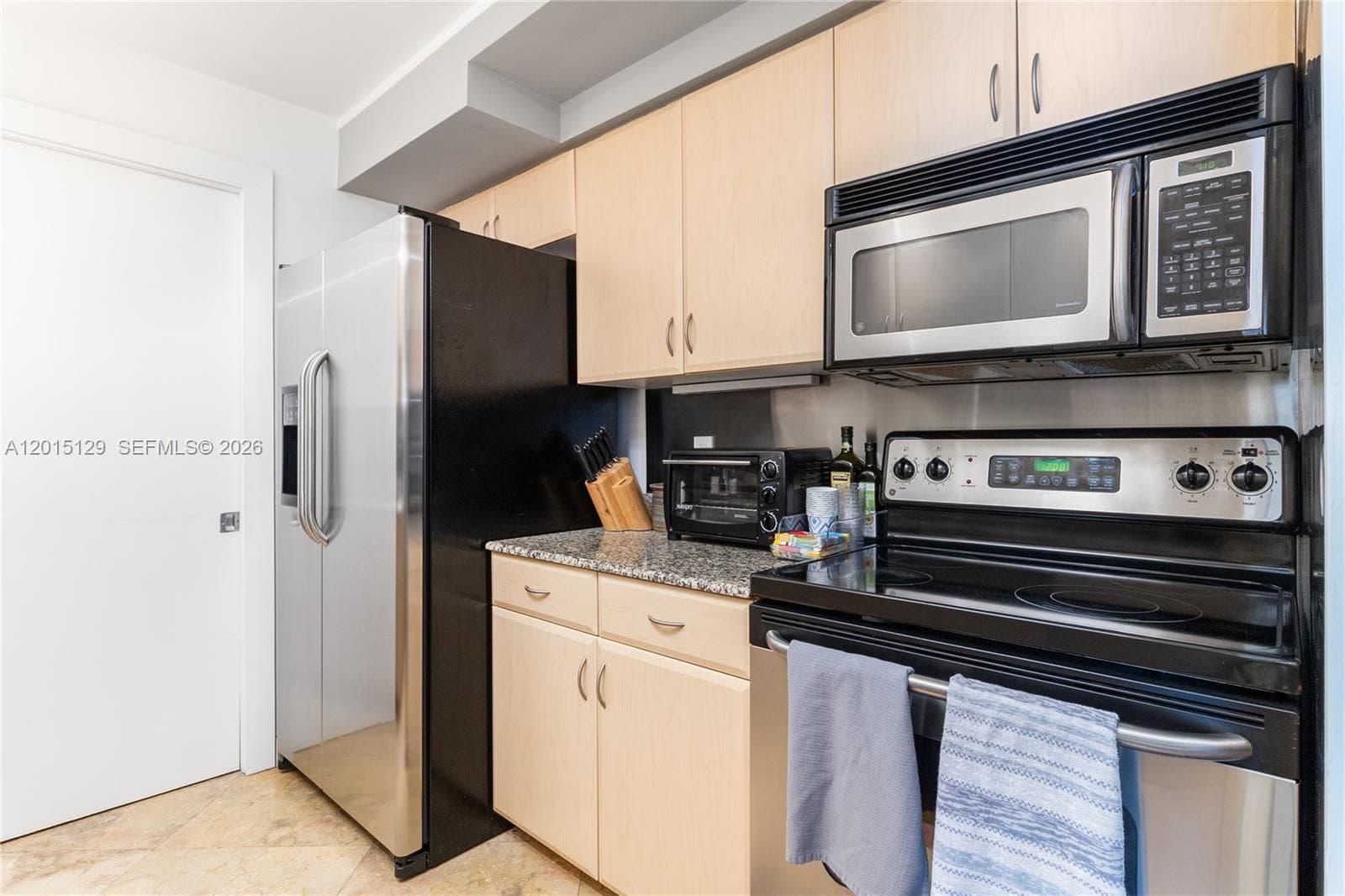 6917 Collins Ave L-103 photo 8