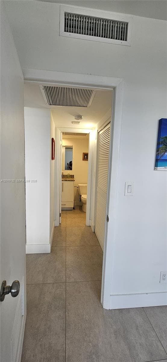 90 Edgewater Dr 1219 photo 7
