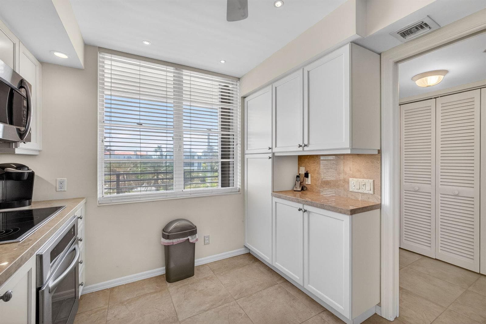 840 Ocean Drive 406 photo 17