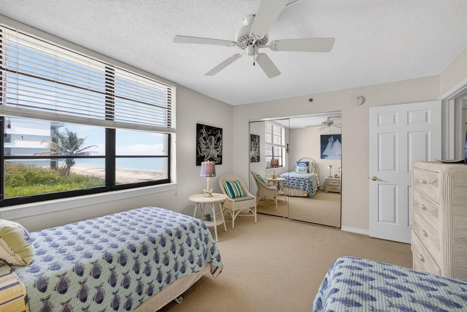840 Ocean Drive 406 photo 21