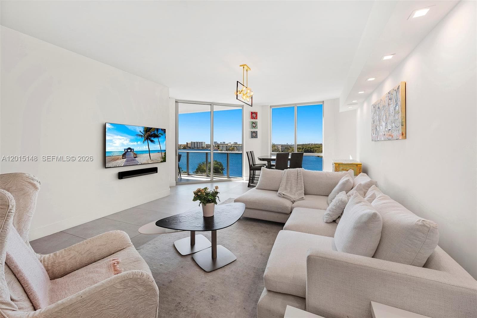 17111 Biscayne Blvd 606 photo 2