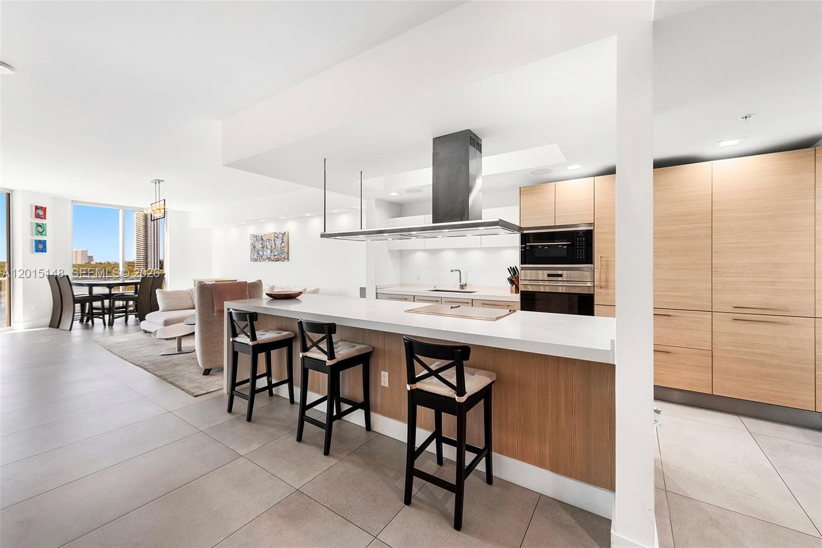 17111 Biscayne Blvd 606 photo 1