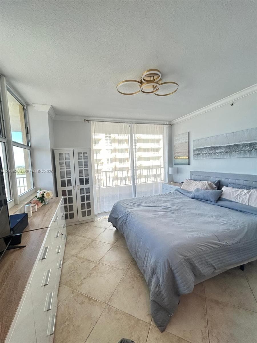 625 Casa Loma Blvd 1009 photo 8
