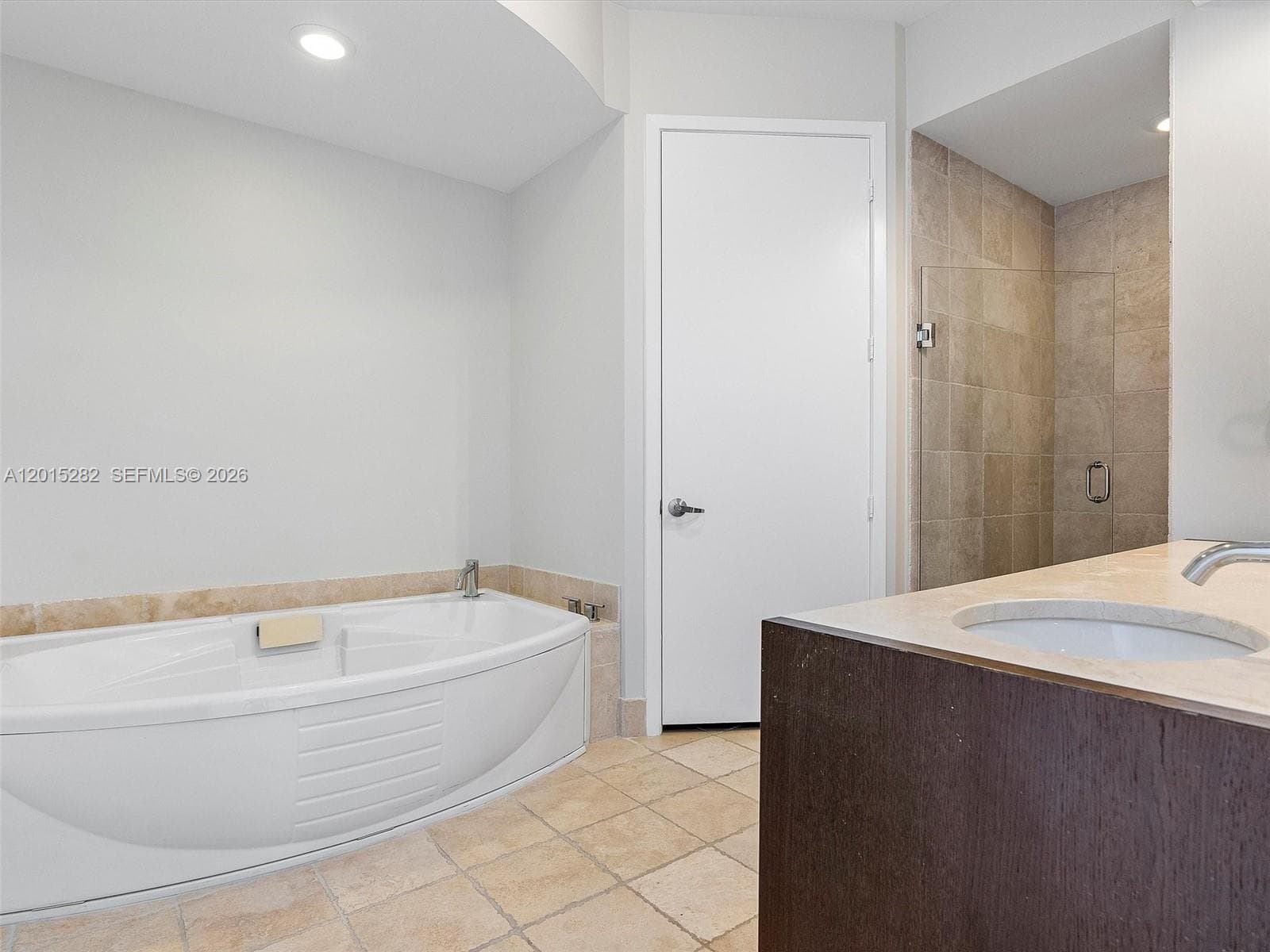 18201 Collins Ave 4009 photo 11